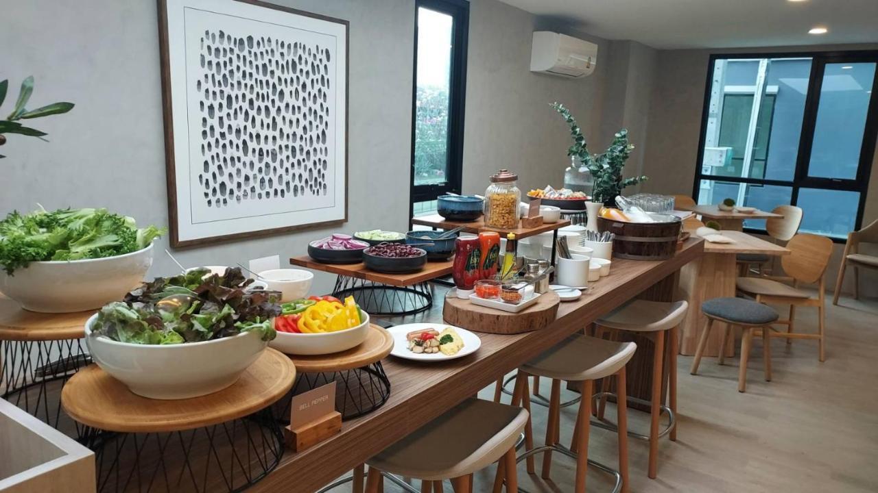 Wellness Stay & Hotel Sukhumvit 107 Bangkok Esterno foto