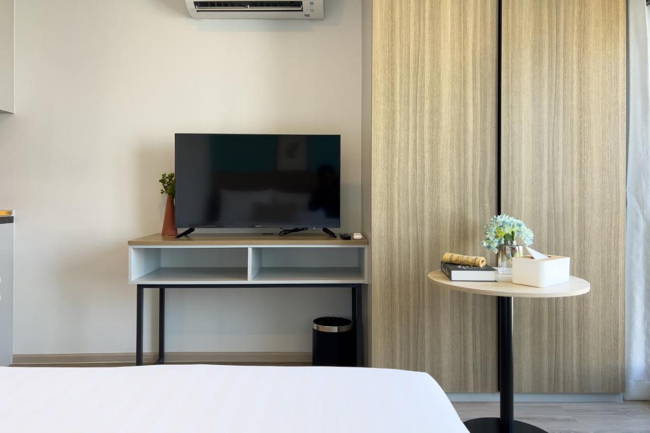 Wellness Stay & Hotel Sukhumvit 107 Bangkok Esterno foto