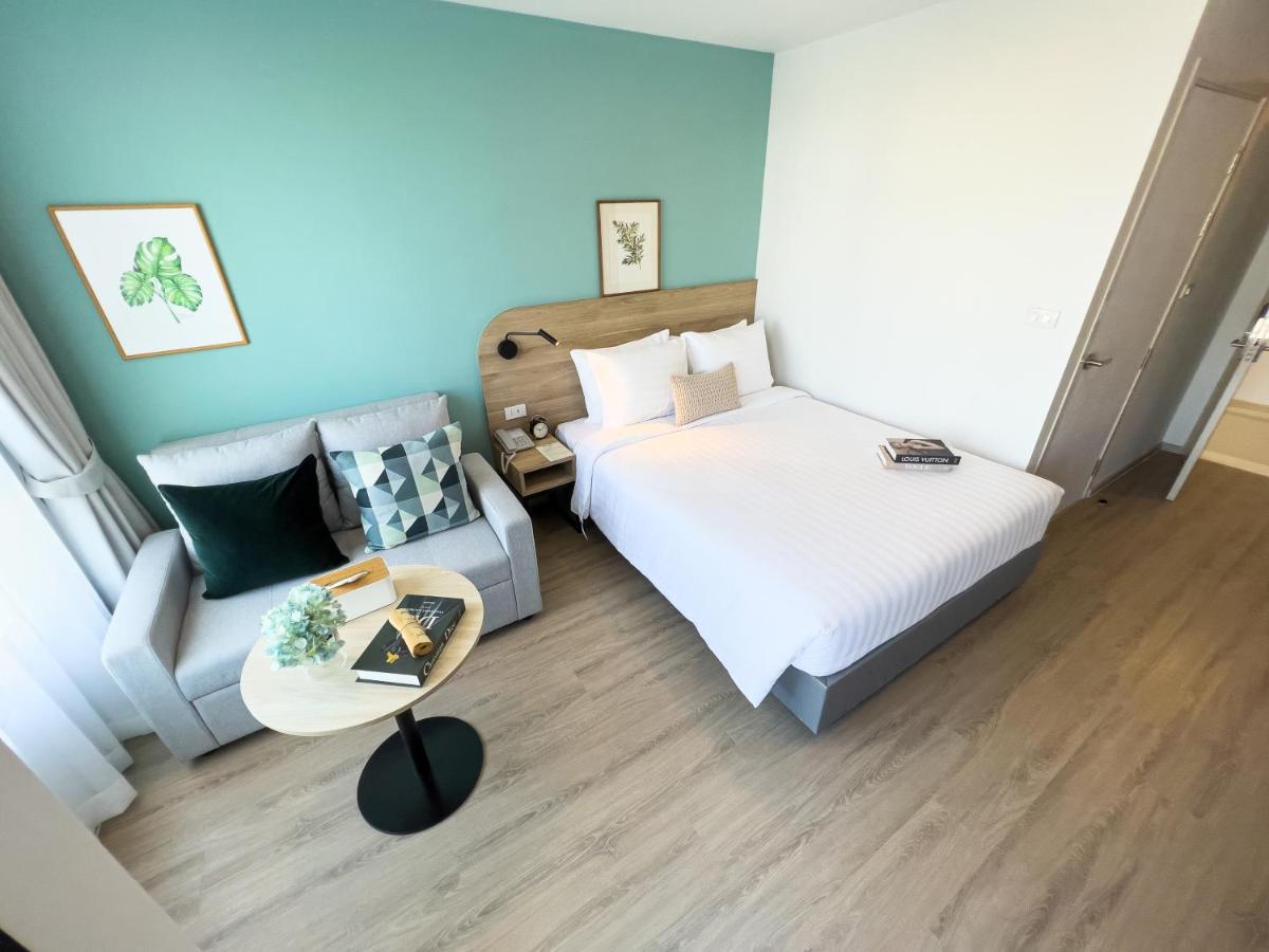Wellness Stay & Hotel Sukhumvit 107 Bangkok Esterno foto
