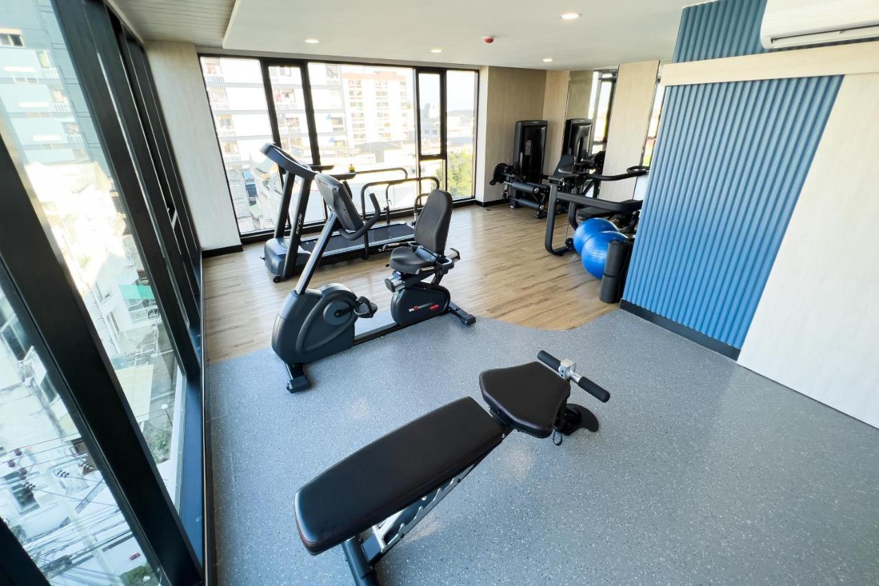 Wellness Stay & Hotel Sukhumvit 107 Bangkok Esterno foto