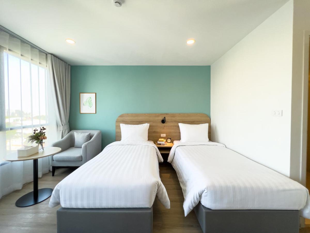 Wellness Stay & Hotel Sukhumvit 107 Bangkok Esterno foto
