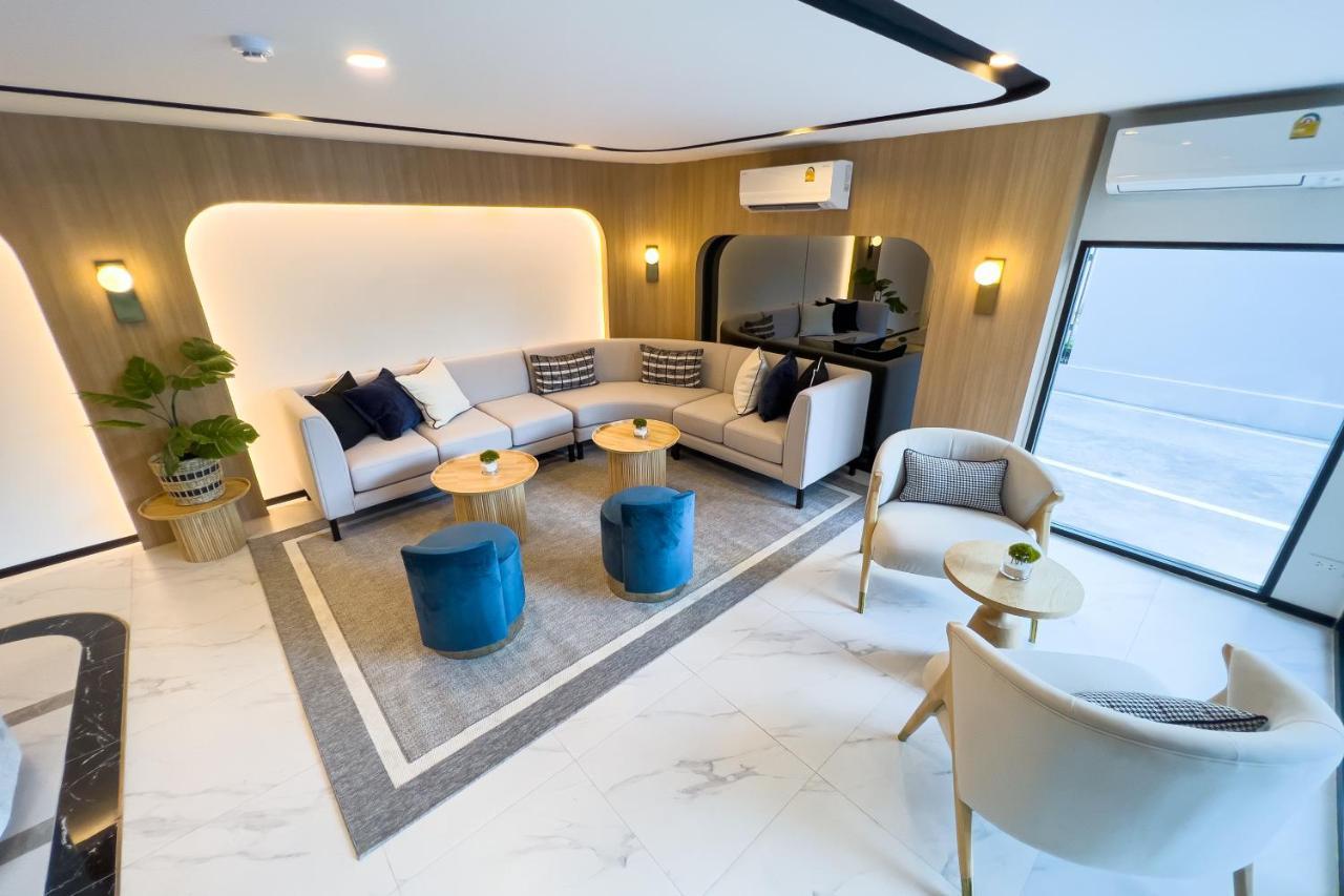 Wellness Stay & Hotel Sukhumvit 107 Bangkok Esterno foto