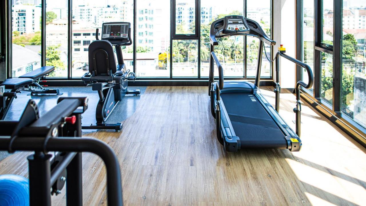 Wellness Stay & Hotel Sukhumvit 107 Bangkok Esterno foto