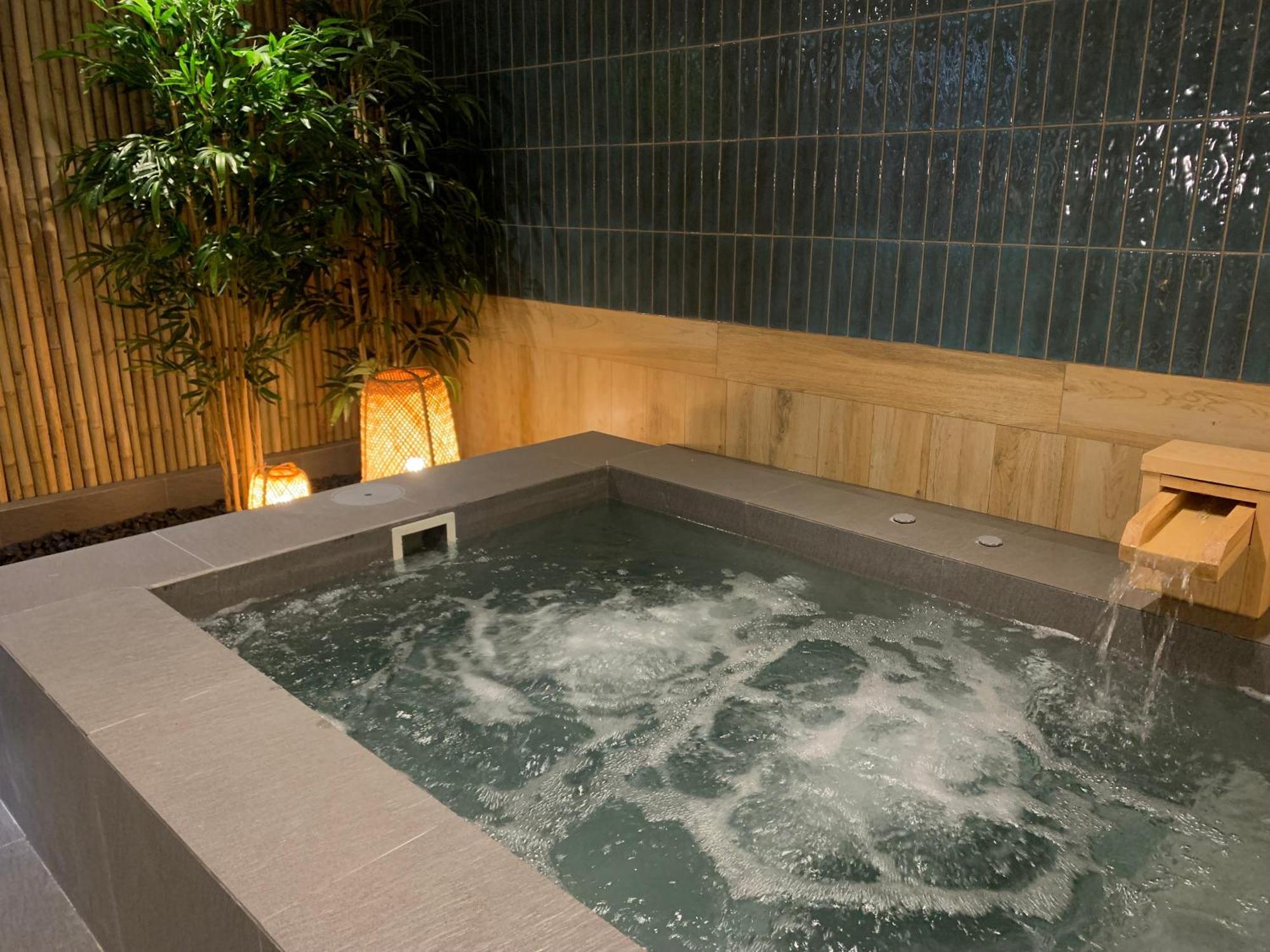 Wellness Stay & Hotel Sukhumvit 107 Bangkok Esterno foto